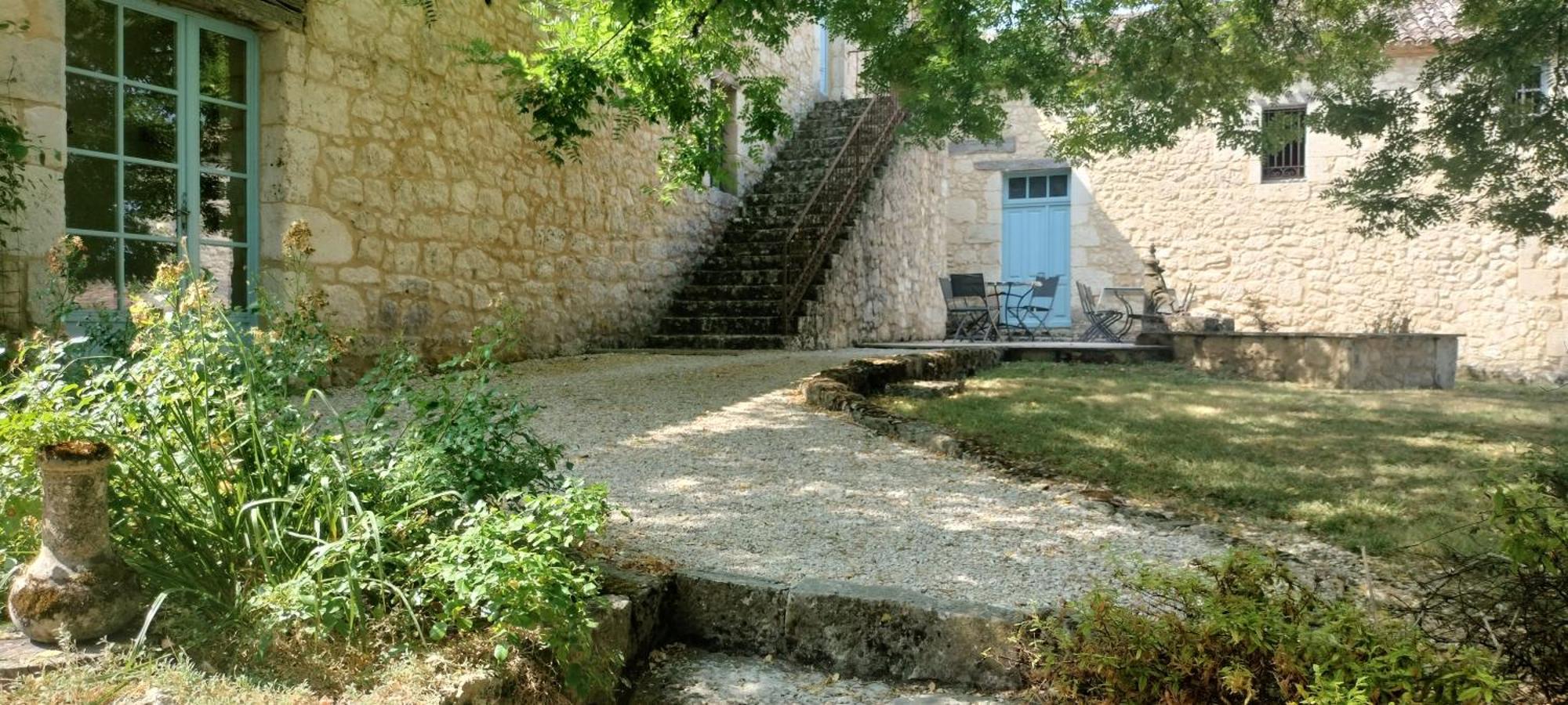 Hotel Chambre D'Hote "La Pierre" Domaine De Fonpeyroune Conne-de-Labarde Exterior foto